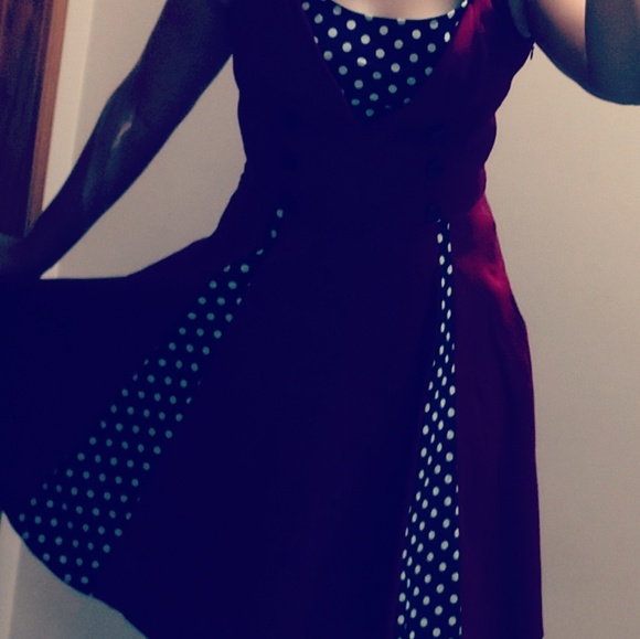 Dress - Picture 3 of 3